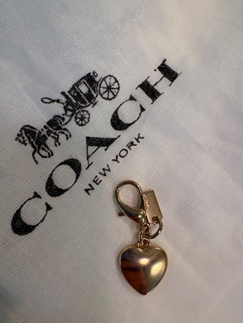 NWOT Coach Gold Heart Charm - Picture 2 of 3